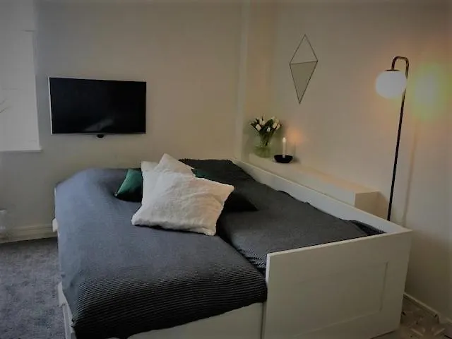Mysig Studiolaegenhet I Vaestra Goeteborg Apartment Gothenburg
